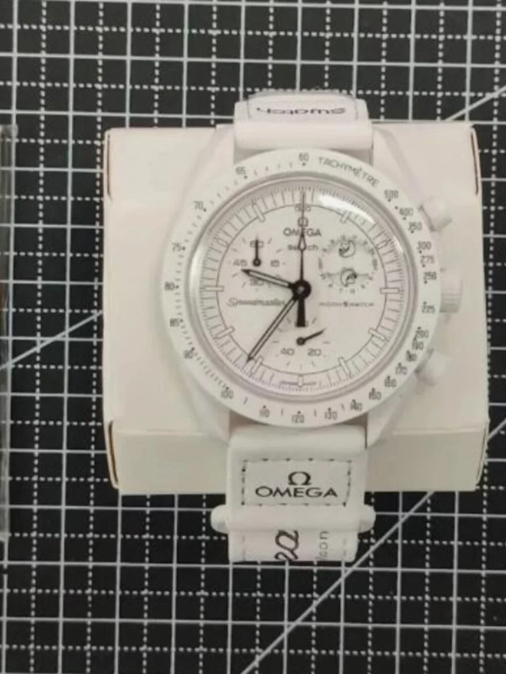 Swatch X Omega Snoopy So33w700 Analog Quartz Men Omega Swatch Mission